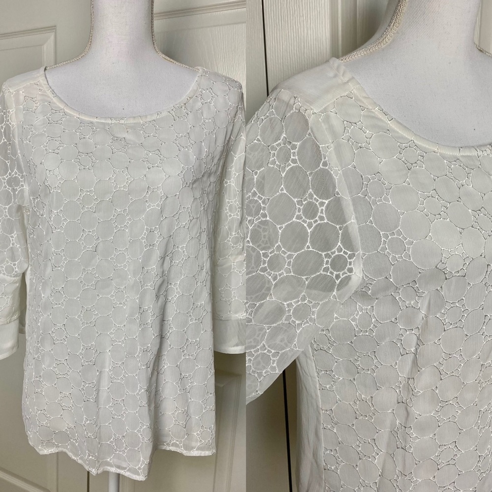 Maurices White Eyelet Blouse w Flutter Sleeves